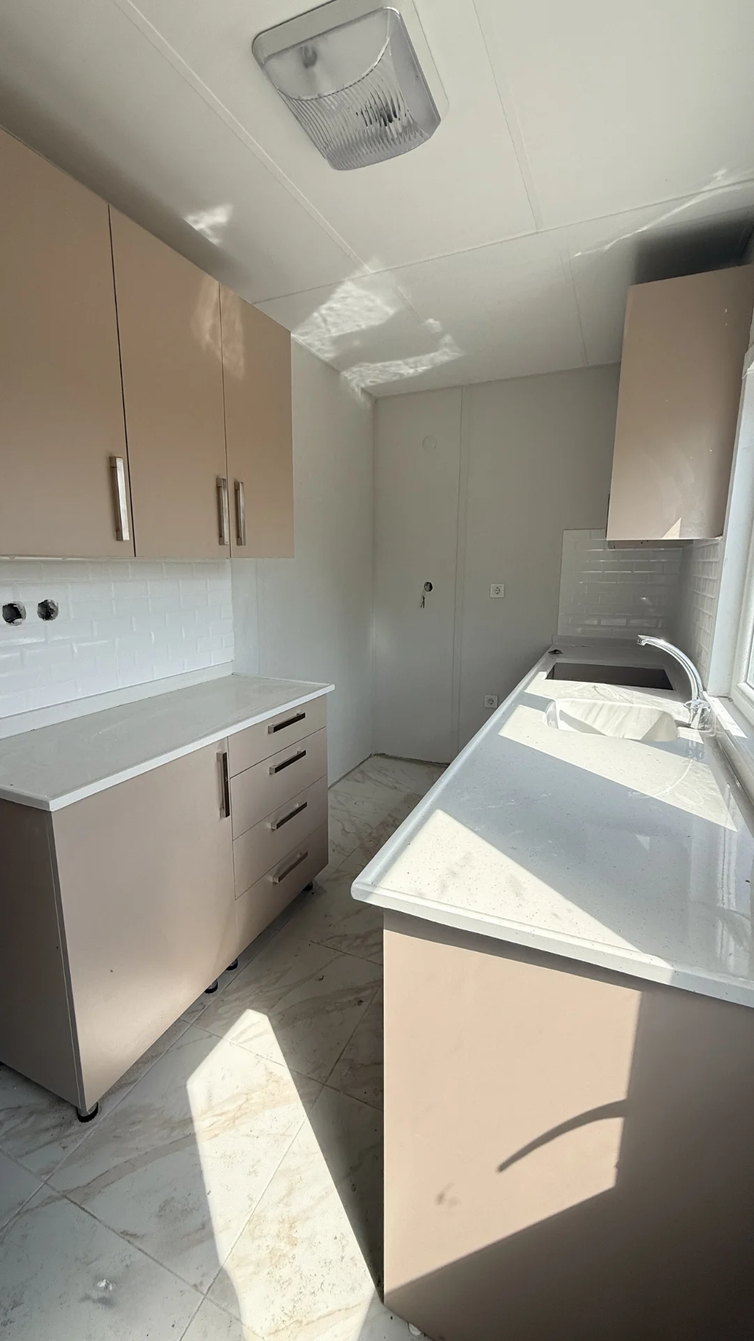 Prefabrik Ev Mutfak Dolabi – Prefabrik / Çelik Ev