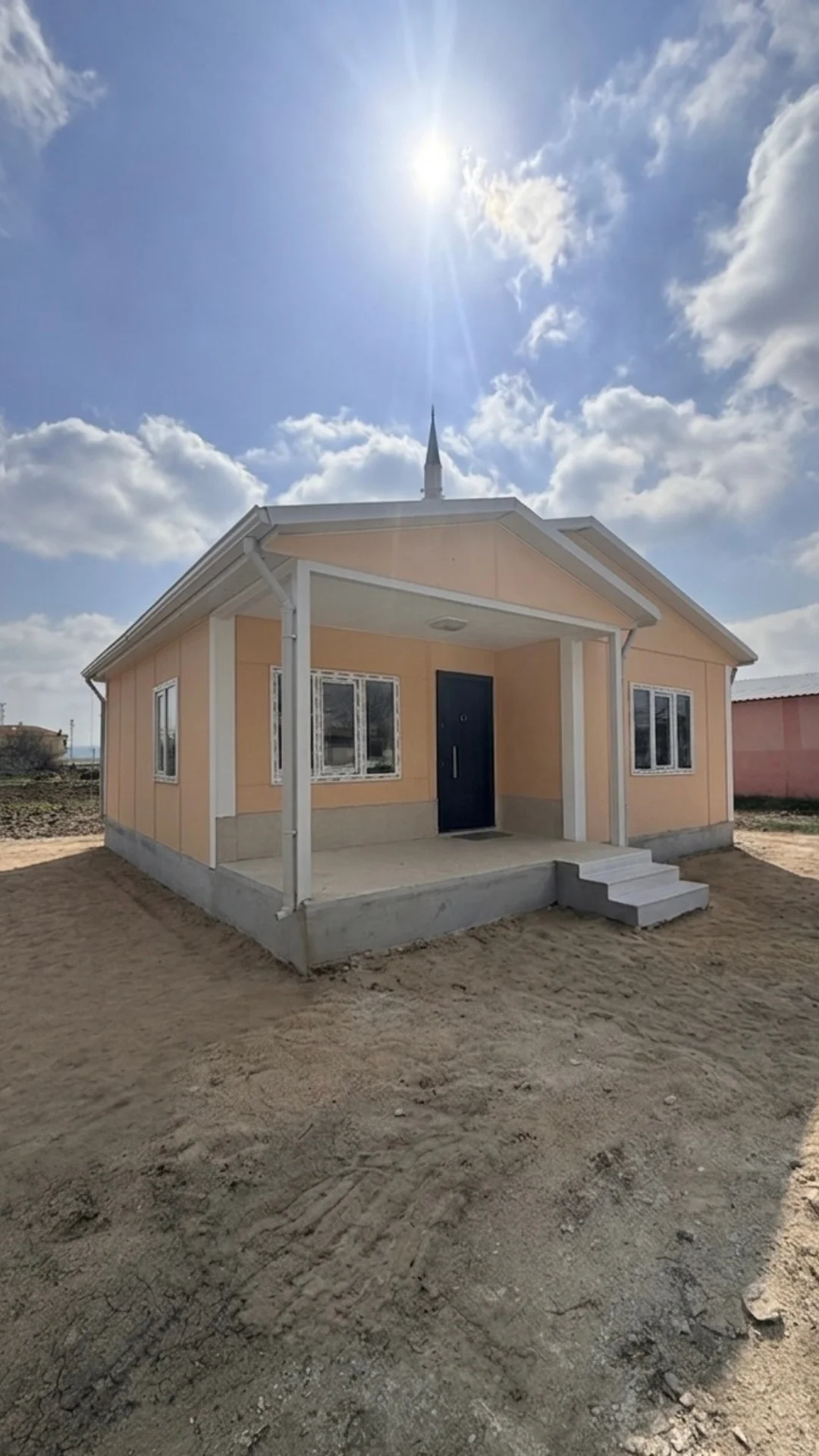 Somon Renkli Prefabrik Dış Mekân Tekirdağ Kirkkepenek – Prefabrik / Çelik Ev