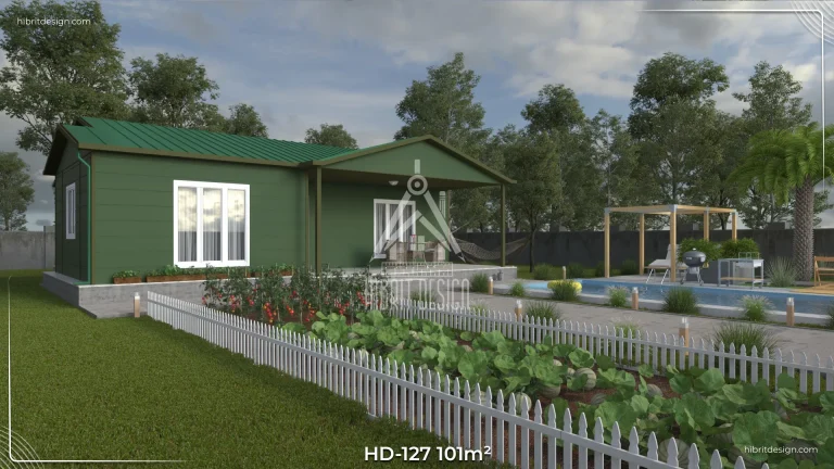 HD-127 101 m² 3+1 tek katlı prefabrik ev – yeşil cephe, beşik çatı ve geniş verandalı bahçeli yan cephe görünümü